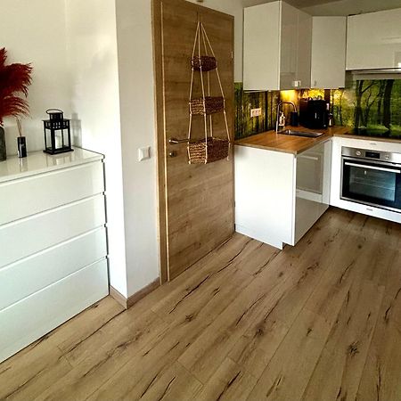 Schoene Wohnung Mit Terrasse Und Parkplatz Velden am Wörthersee Esterno foto