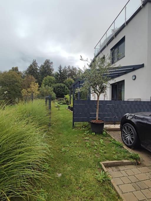Schoene Wohnung Mit Terrasse Und Parkplatz Velden am Wörthersee Esterno foto
