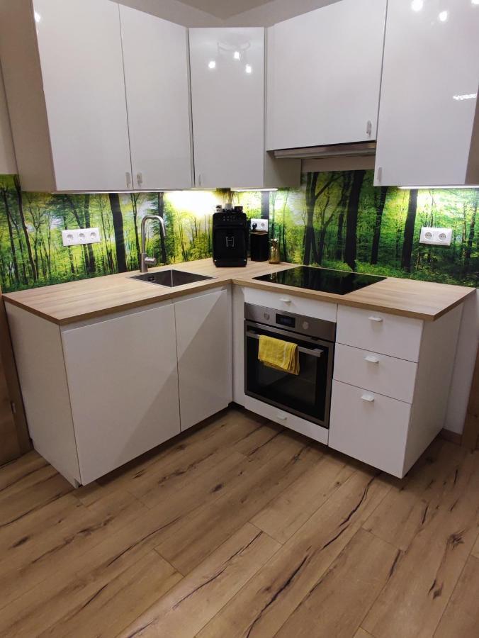 Schoene Wohnung Mit Terrasse Und Parkplatz Velden am Wörthersee Esterno foto