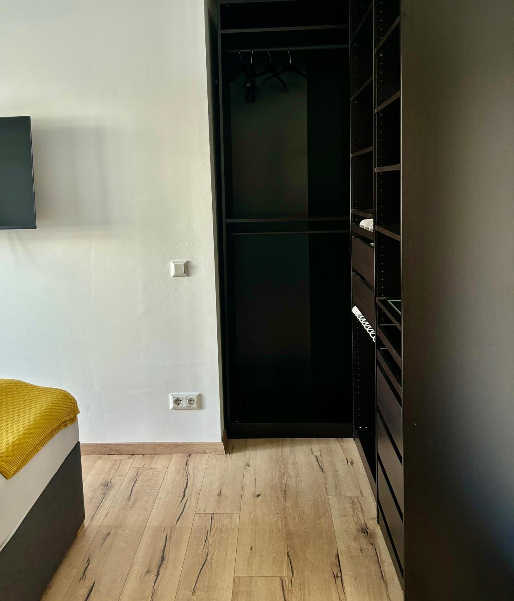 Schoene Wohnung Mit Terrasse Und Parkplatz Velden am Wörthersee Esterno foto